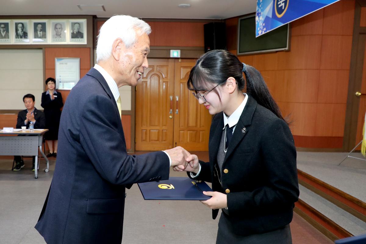 (사)합천군교육발전위원회 2019년 장학증서 전달식