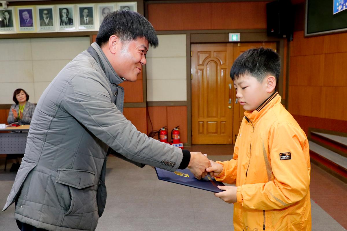 (사)합천군교육발전위원회 2019년 장학증서 전달식