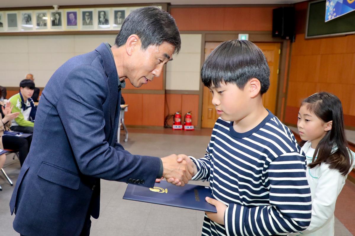 (사)합천군교육발전위원회 2019년 장학증서 전달식
