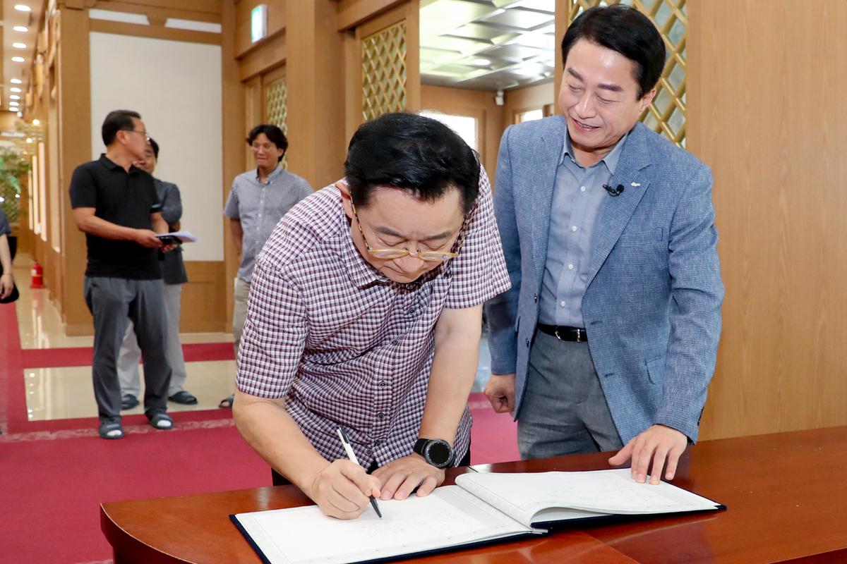 CJ헬로 가야방송 이홍렬의 볼매토크 문준희 합천군수편 방송촬영
