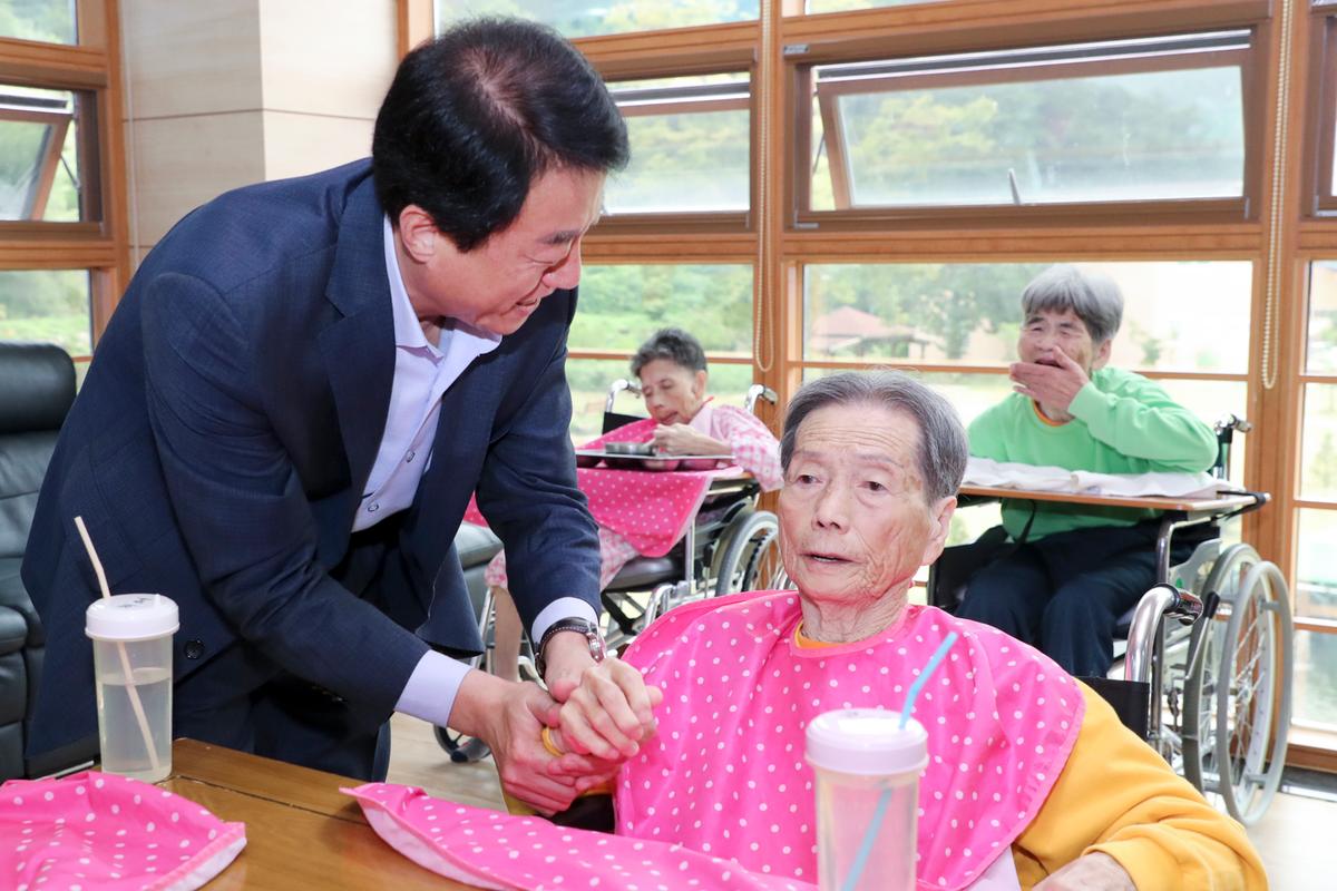 추석맞이 사회복지시설 위문 방문(에벤에,광명,원폭,애육원,노블하임)