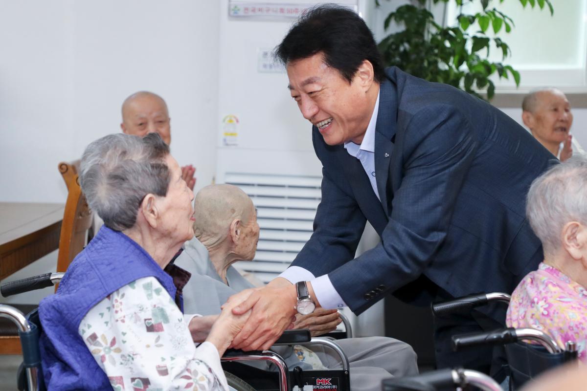 추석맞이 사회복지시설 위문 방문(에벤에,광명,원폭,애육원,노블하임)