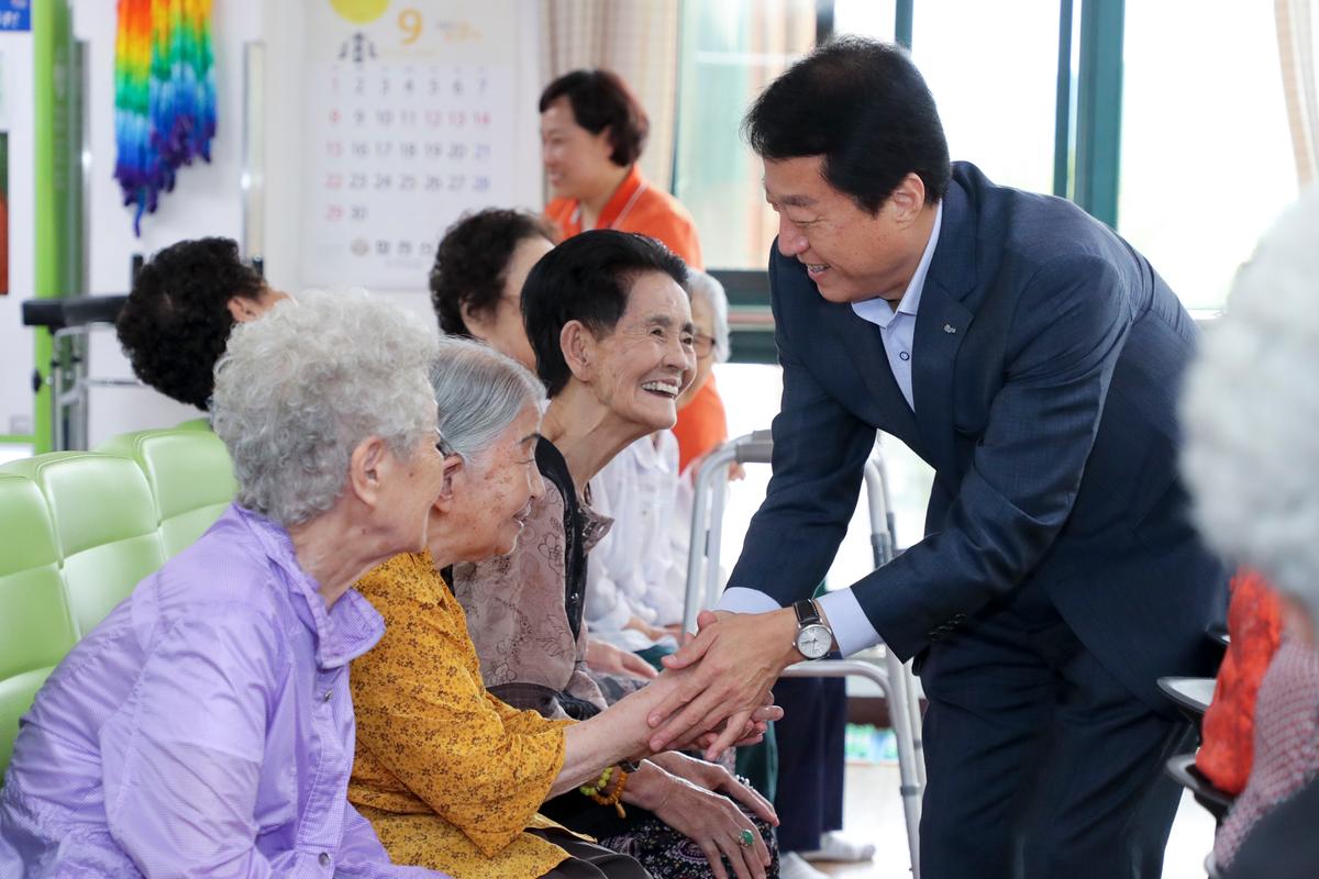 추석맞이 사회복지시설 위문 방문(에벤에,광명,원폭,애육원,노블하임)