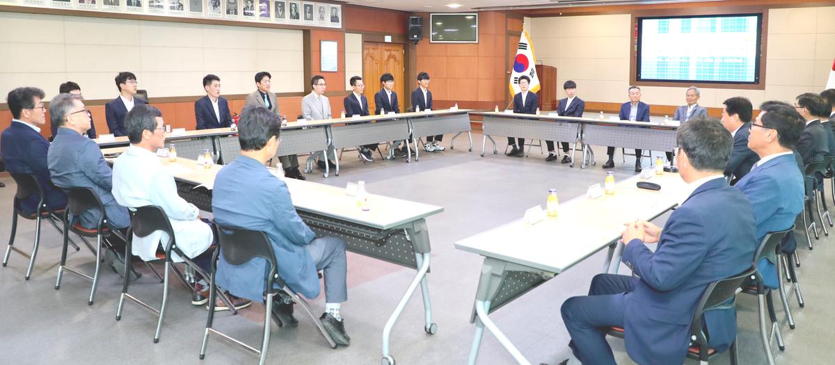 한국바둑리그 수려한 합천팀 선수단 방문