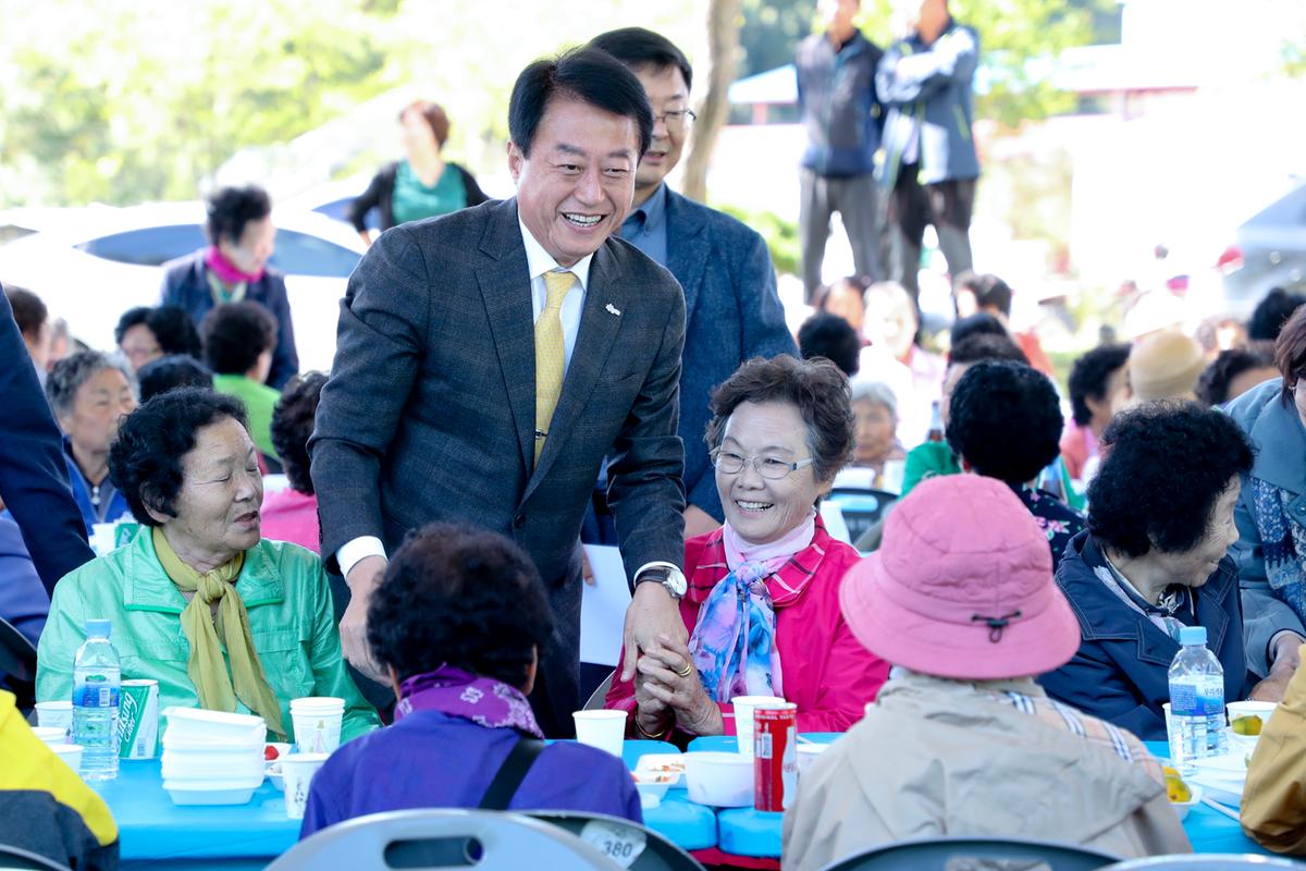 가회면 노인의 날 기념식 및 경로위안잔치