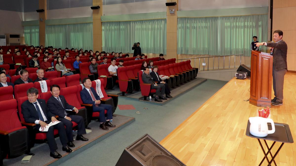 청렴의 신과 함께 청렴 연극 개최