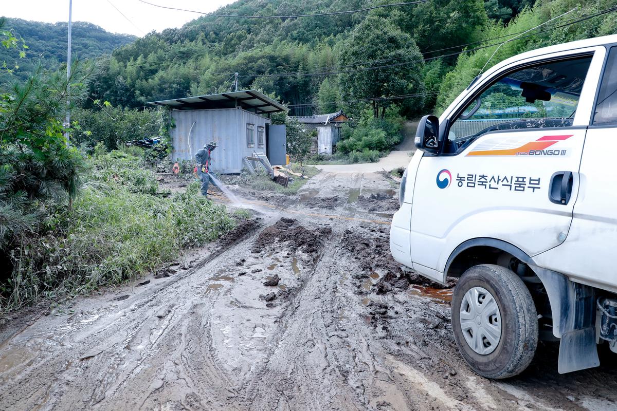 황강주변 수해 피해현장2