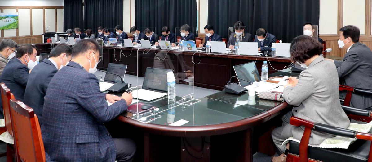 군수주재 간부회의