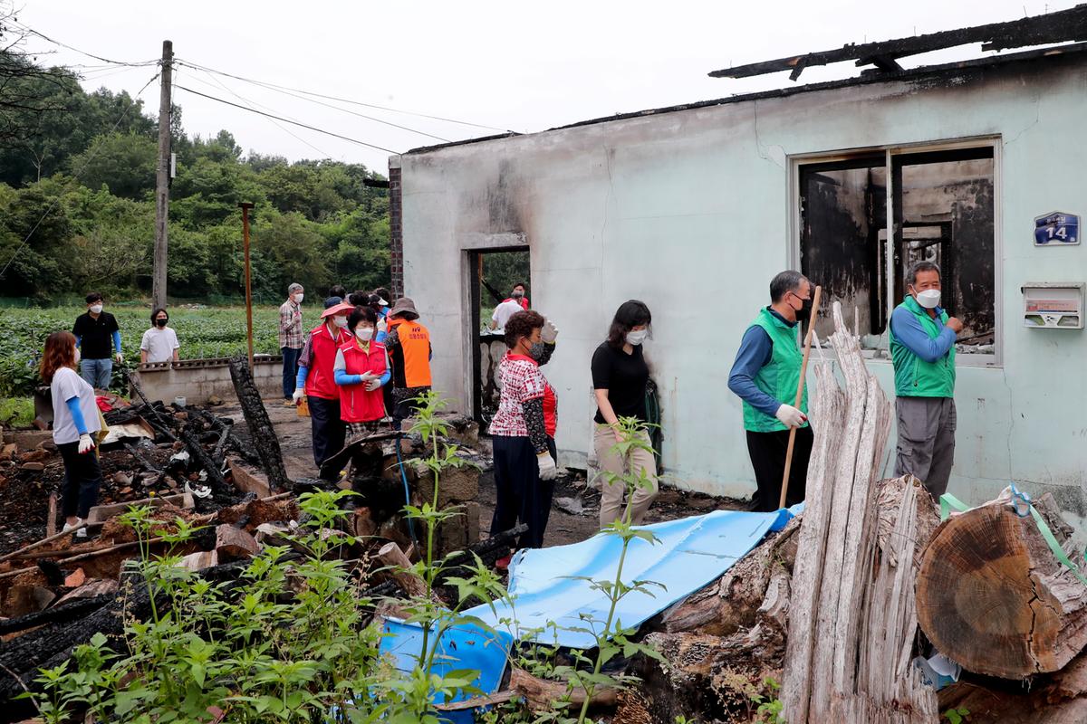 쌍백 원전마을 화재주택 철거지원 실시