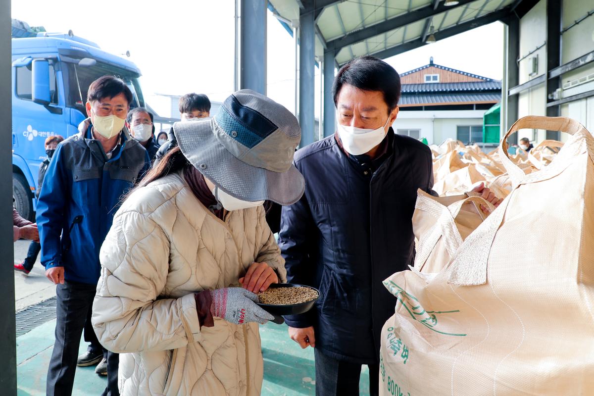 용주면공공비축미곡 수매 현장 방문