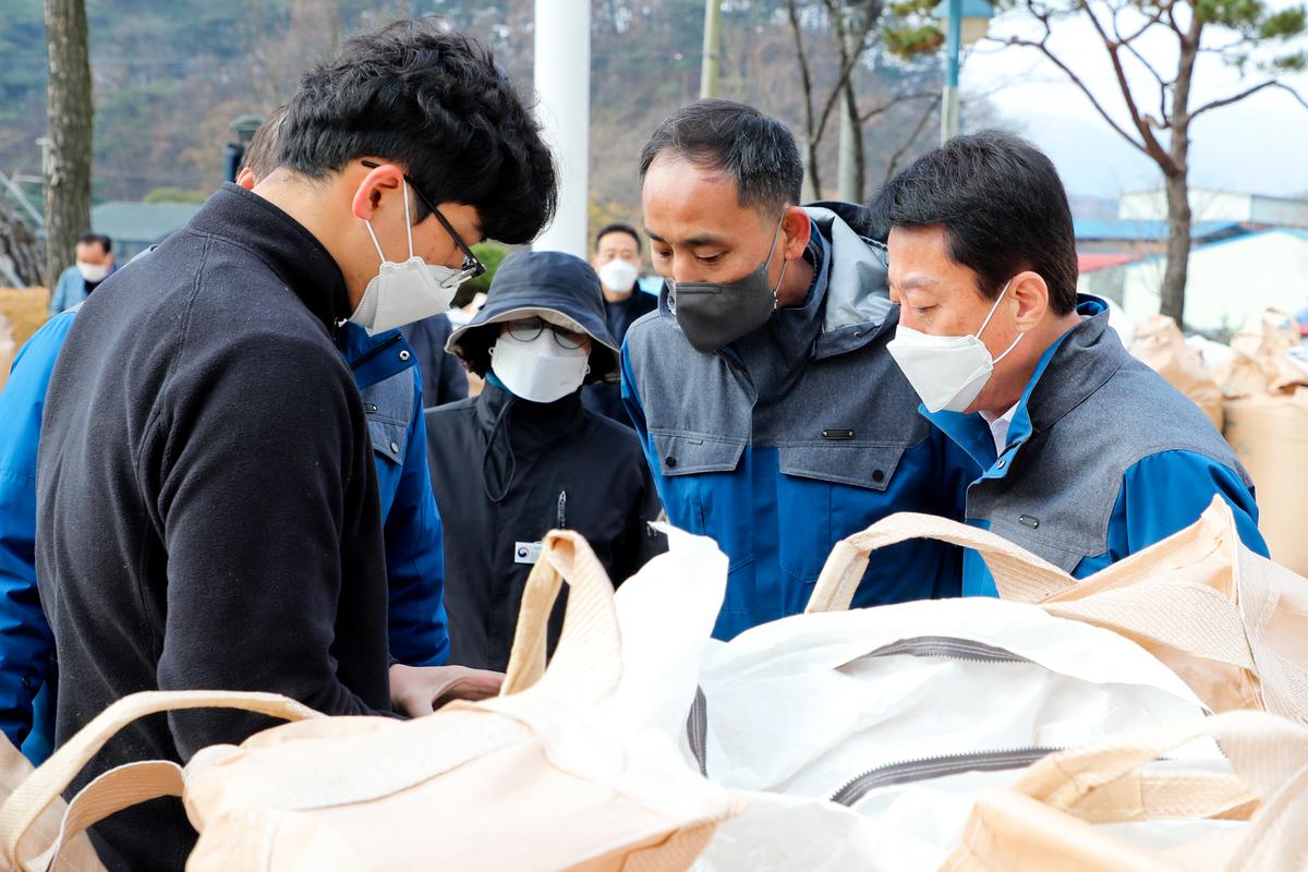 가회면공공비축미곡 수매 현장 방문