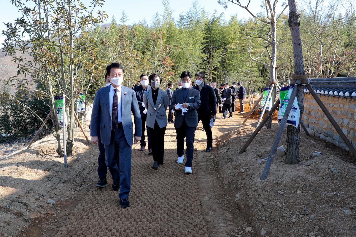 조식선생 생가 복원사업 준공 기념식수 식재
