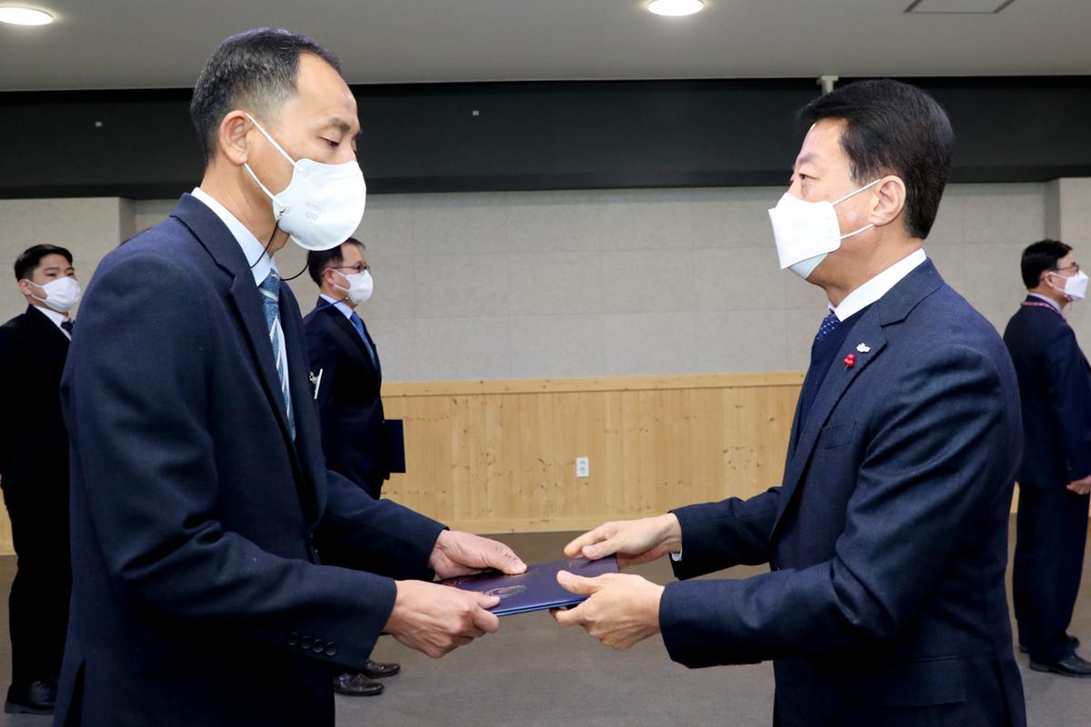 임용장 교부