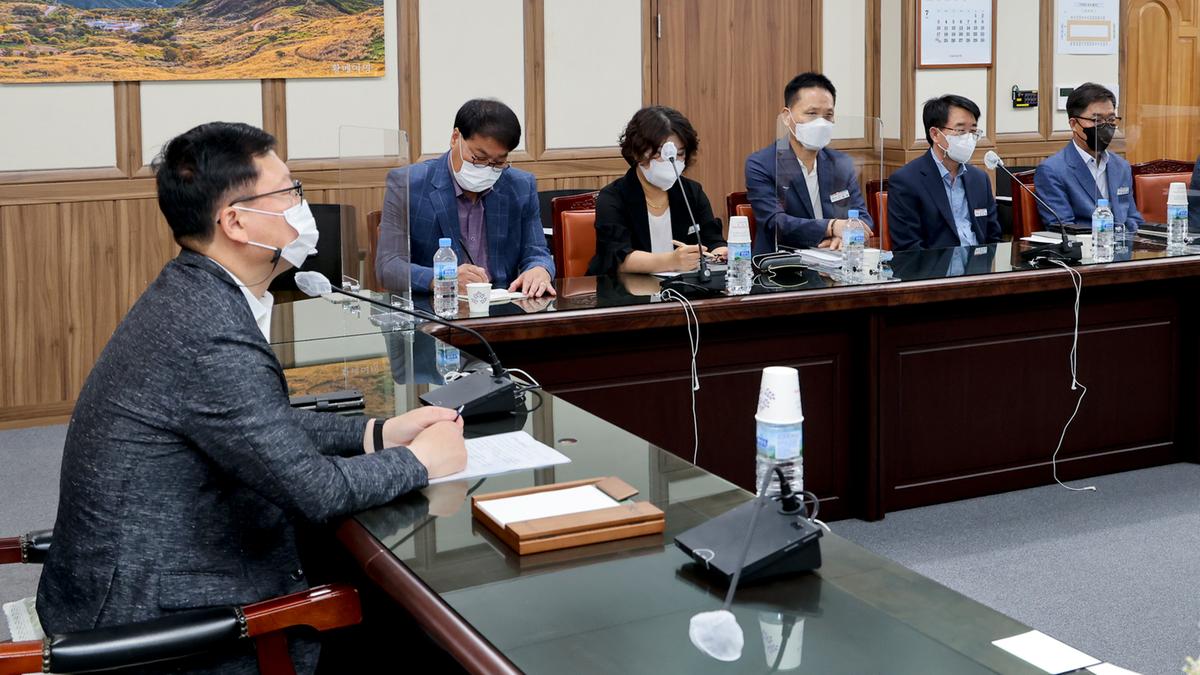 간부회의 개최 