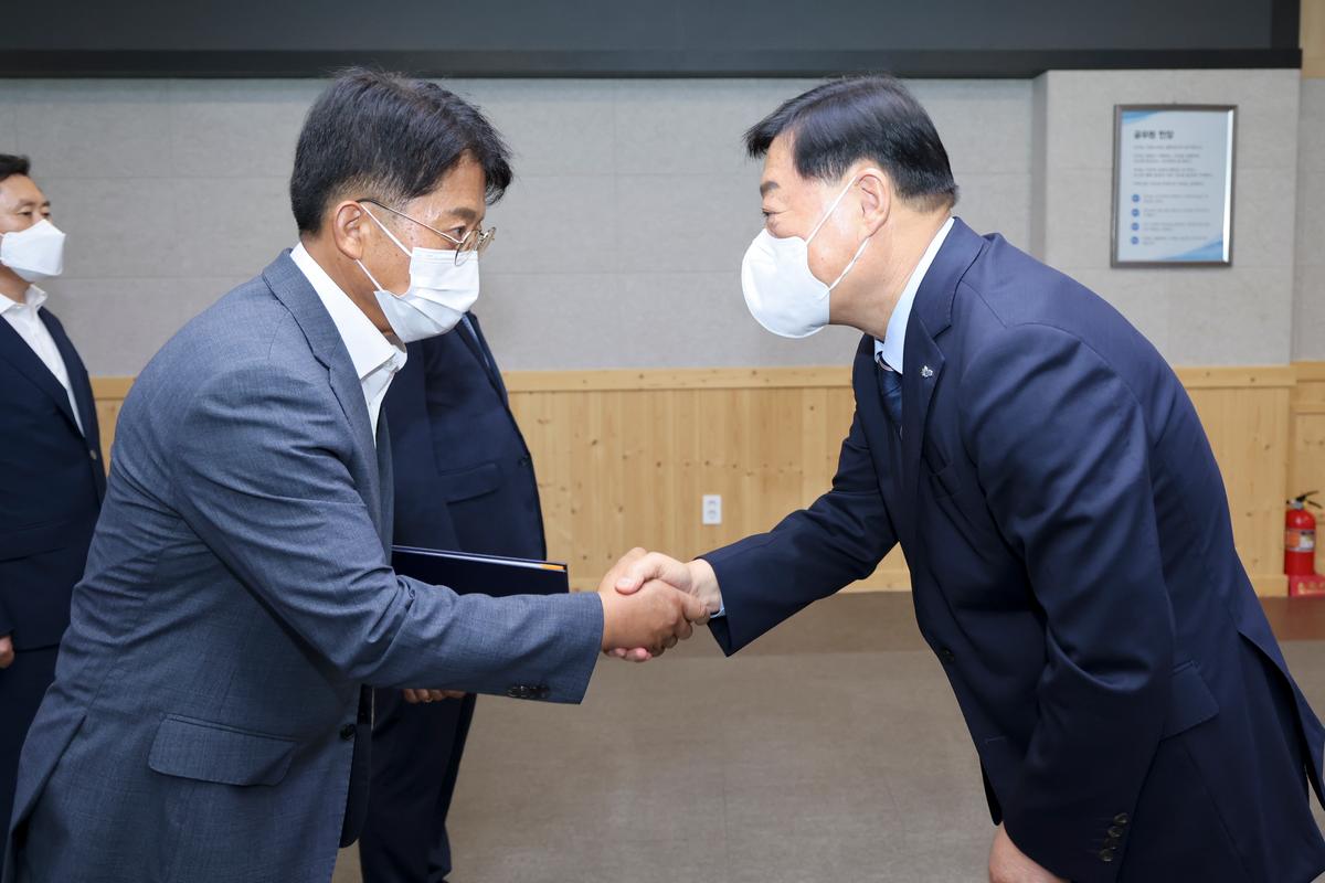 임용장 교부