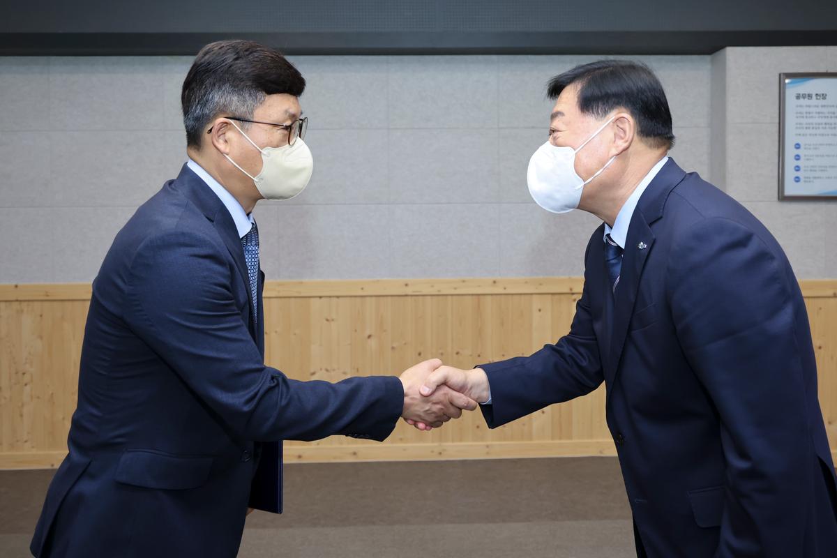 임용장 교부