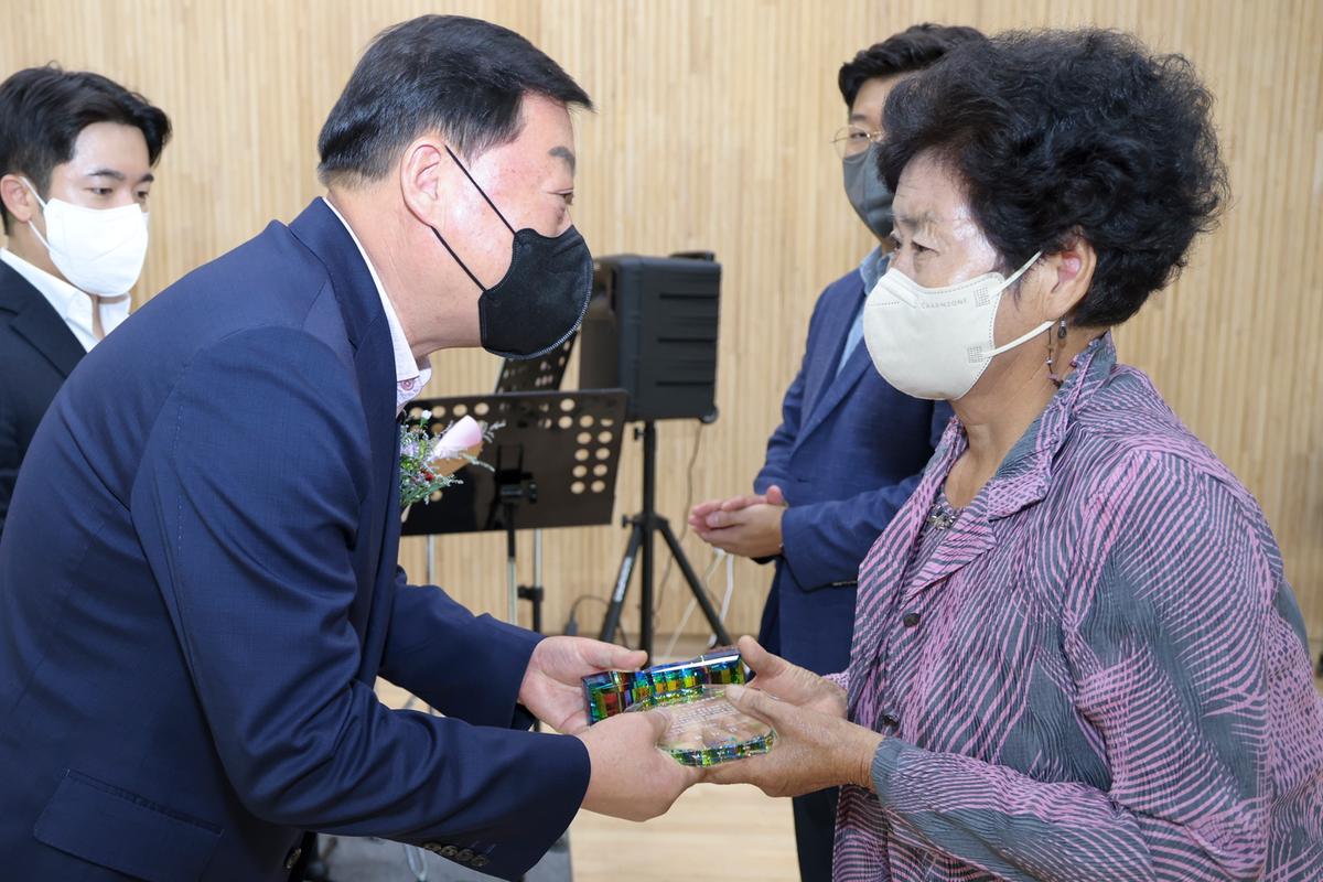 적중면 문화나눔활력센터 준공식 개최