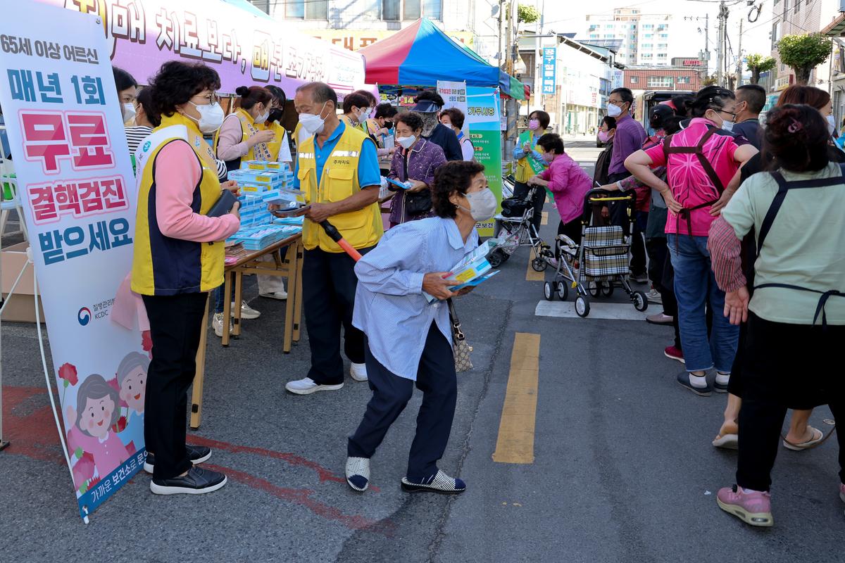 치매극복 주간행사 홍보관 운영