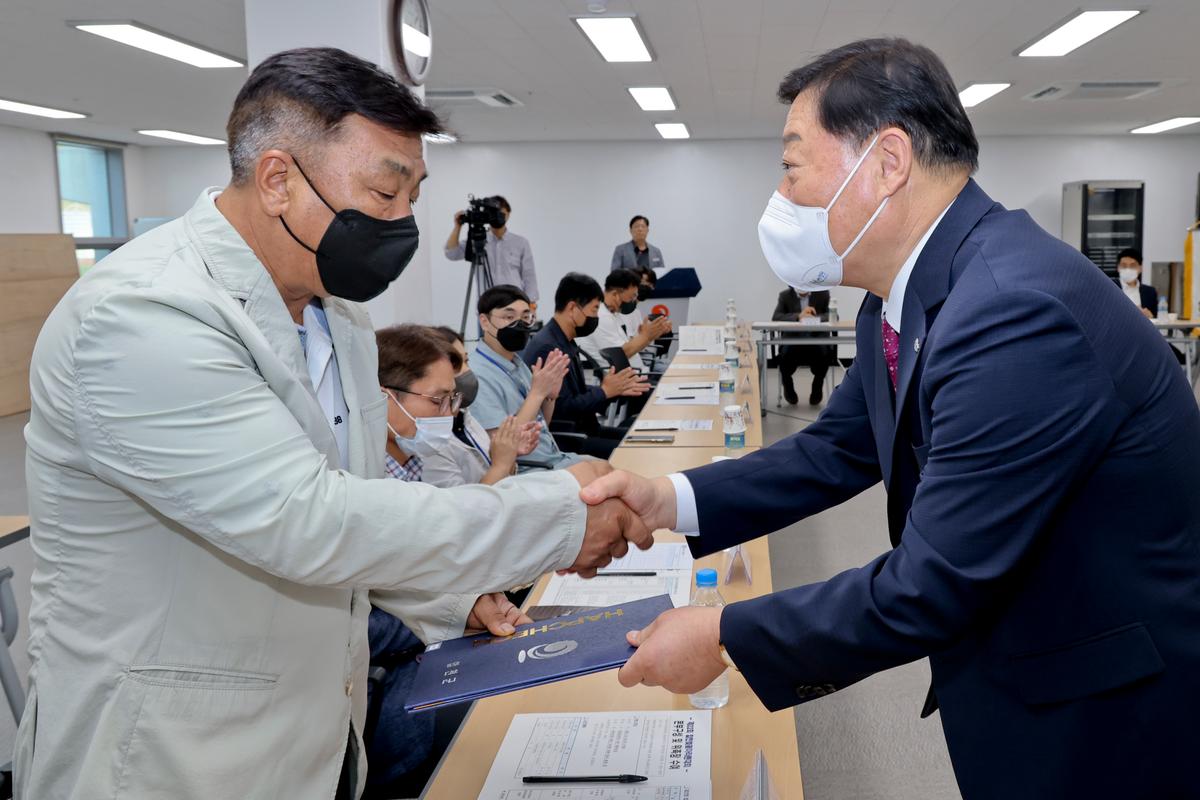 제22회 합천벚꽃마라톤대회 본부 구성 및 위촉장 수여