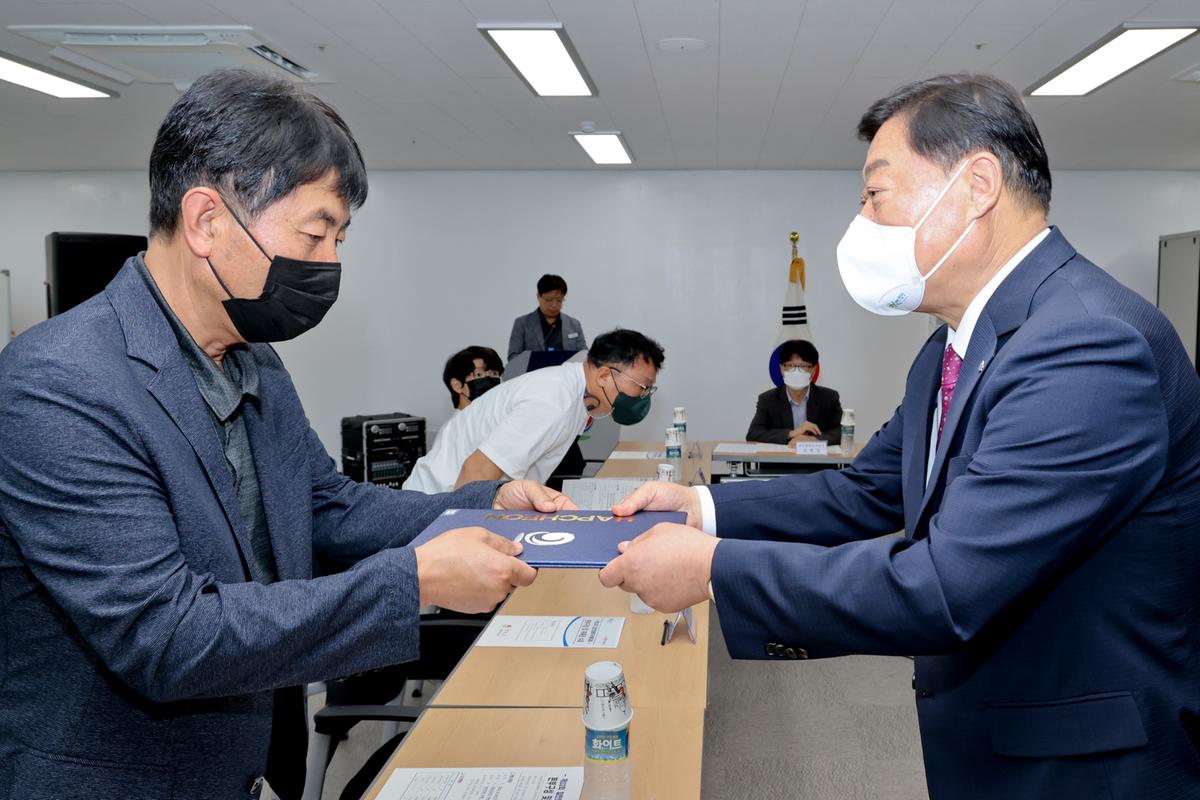 제22회 합천벚꽃마라톤대회 본부 구성 및 위촉장 수여