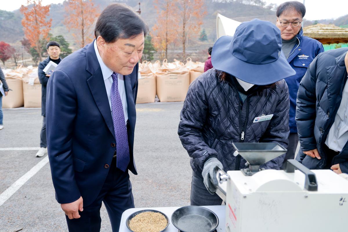 묘산면 공공비축미곡 수매 현장 방문