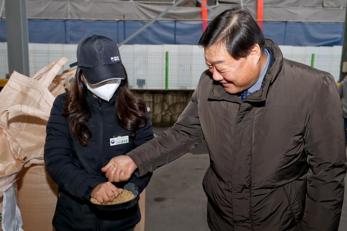 율곡면 공공비축미곡 수매 현장 방문