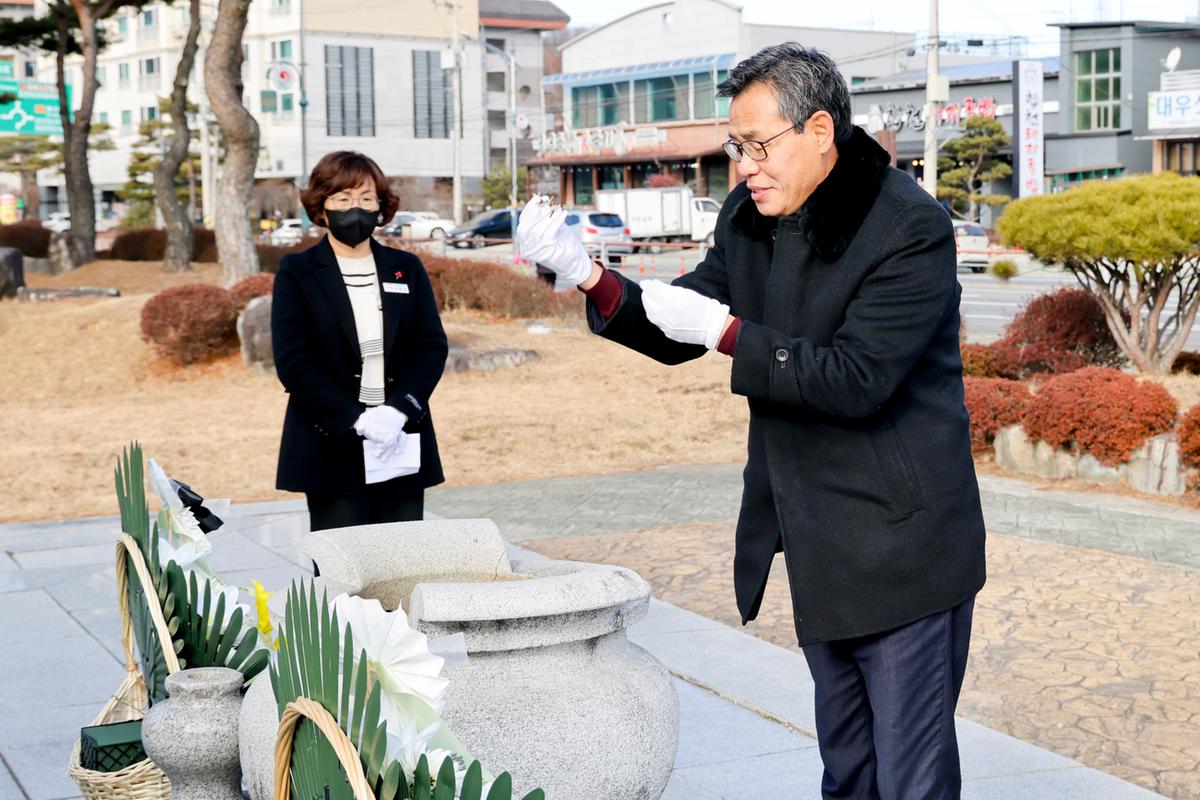 충혼탑,3.1기념탑, 창의사 참배