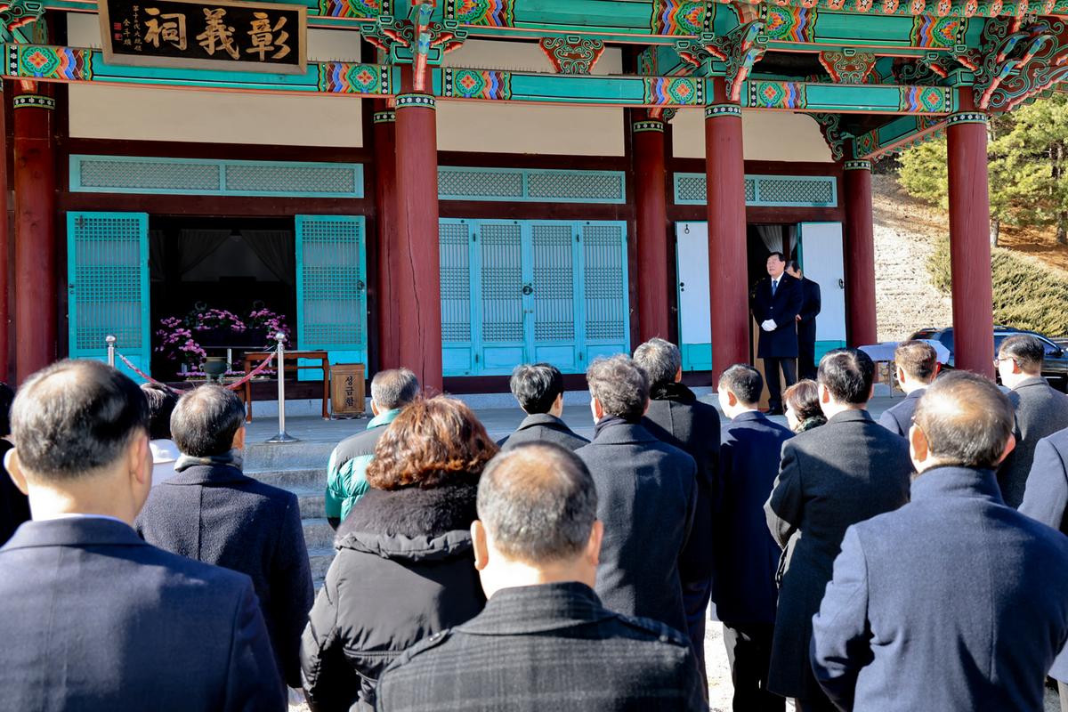 충혼탑,3.1기념탑, 창의사 참배