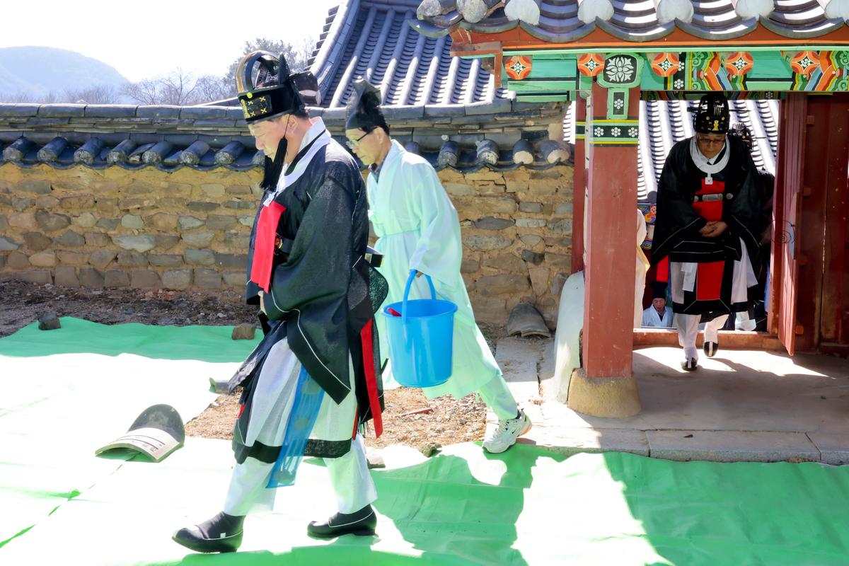 향교 춘기석전대제(춘향제) 봉행