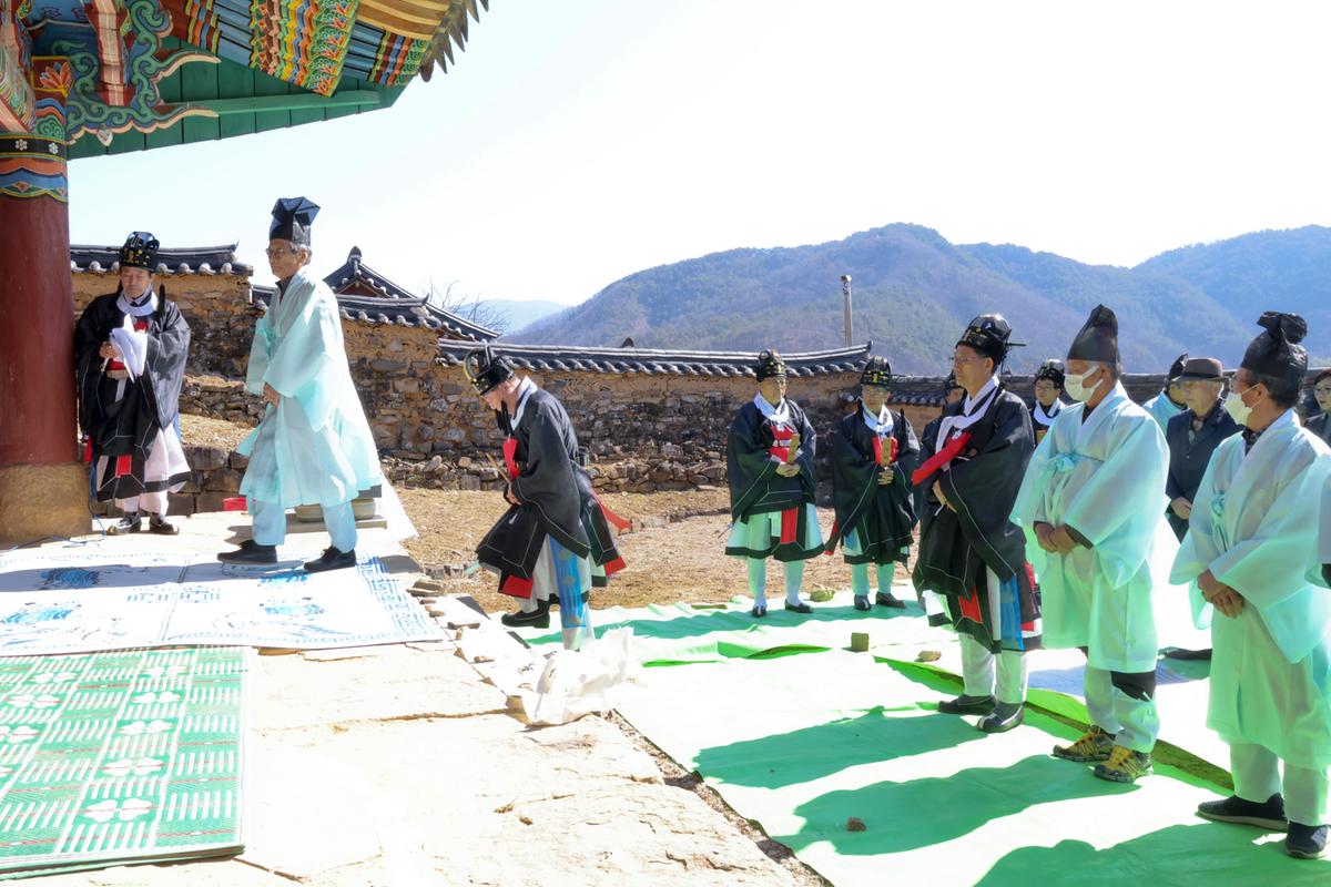 향교 춘기석전대제(춘향제) 봉행