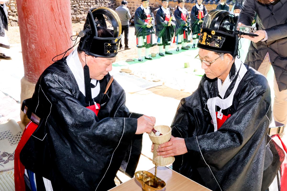 향교 춘기석전대제(춘향제) 봉행