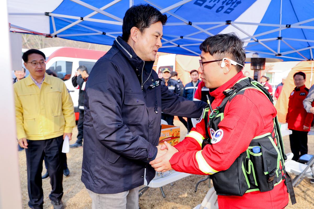 김태호국회의원 산불진화 현장방문