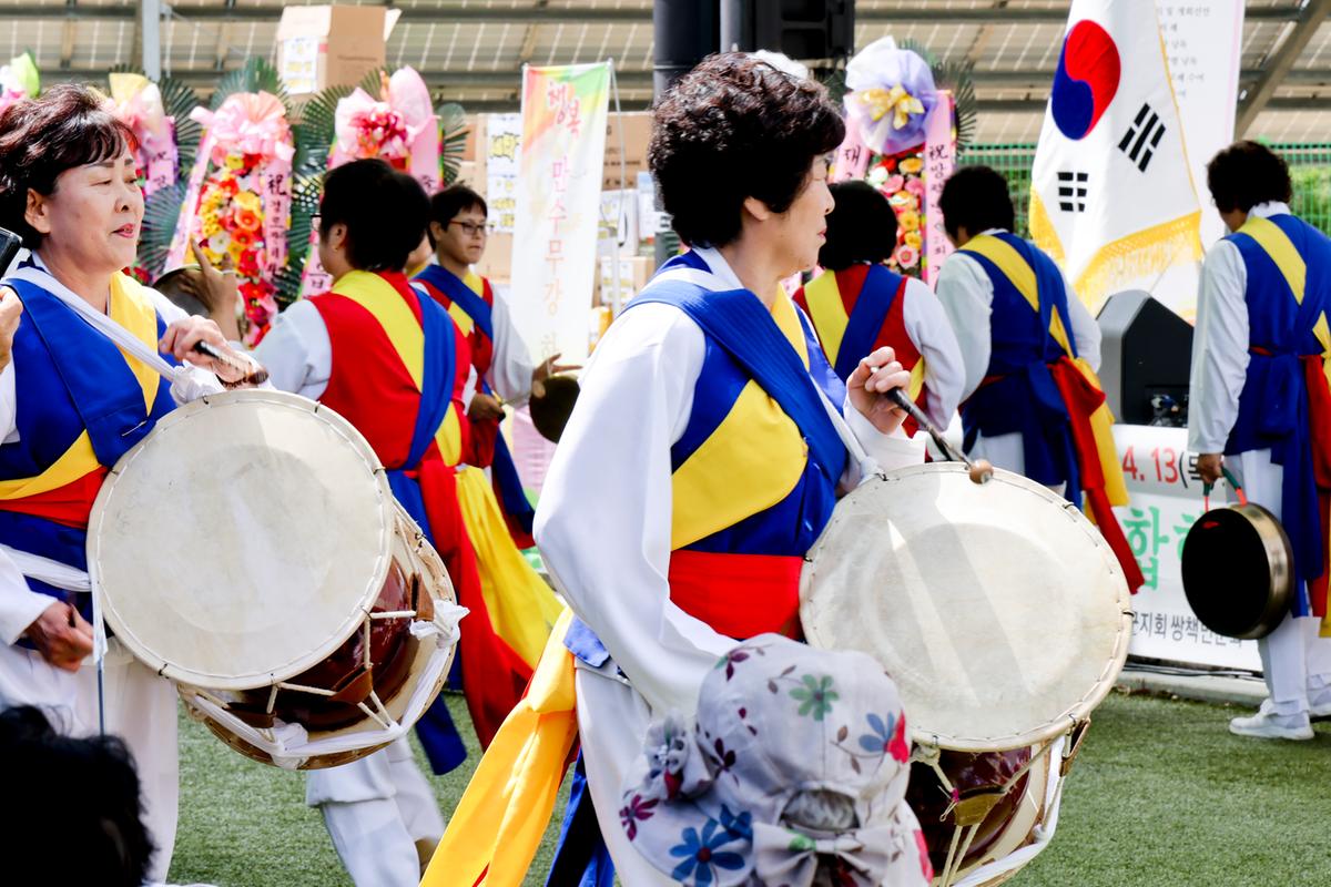쌍책면 제27회 경로잔치 및 제32회 면민체육대회