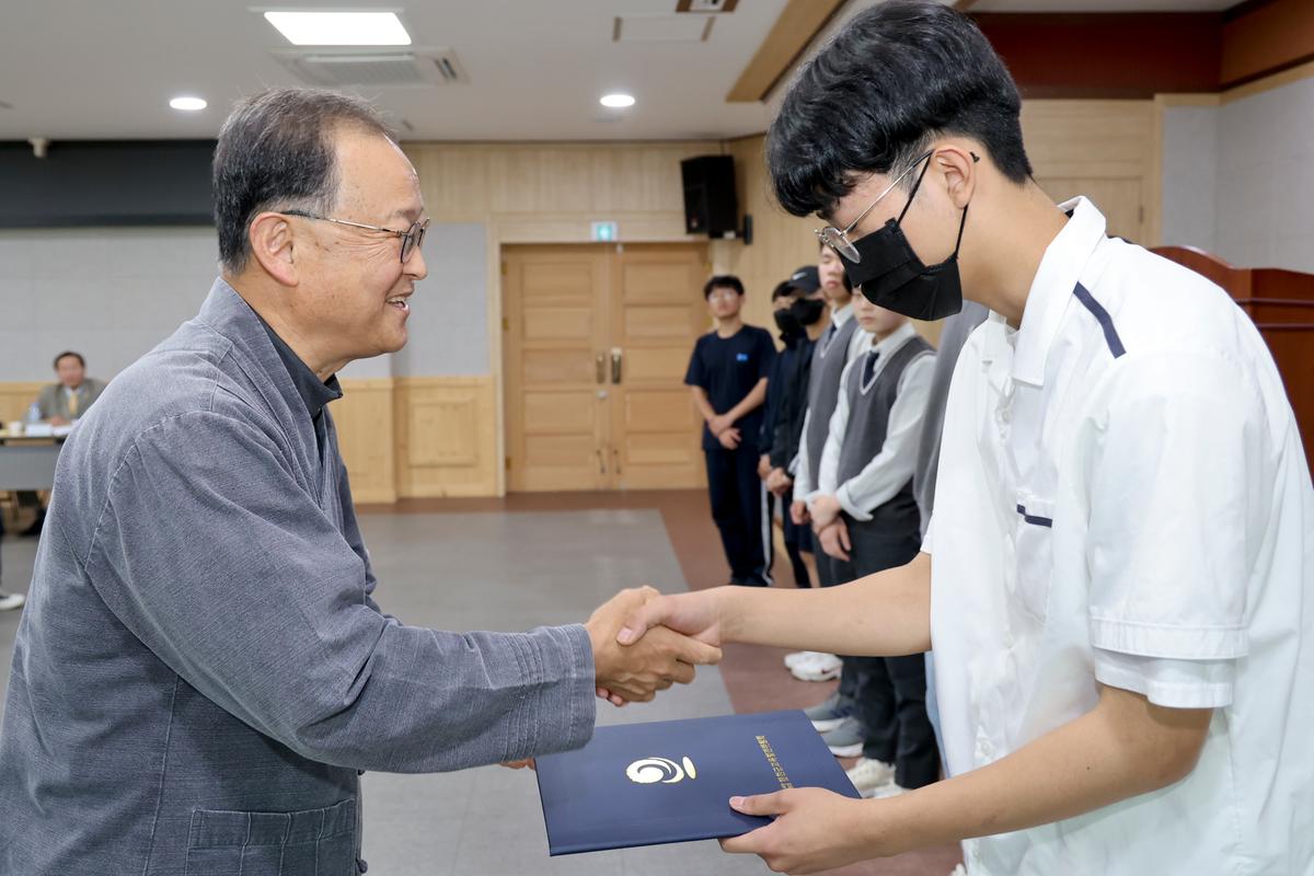 합천군 교육발전위원회 장학증서 수여식