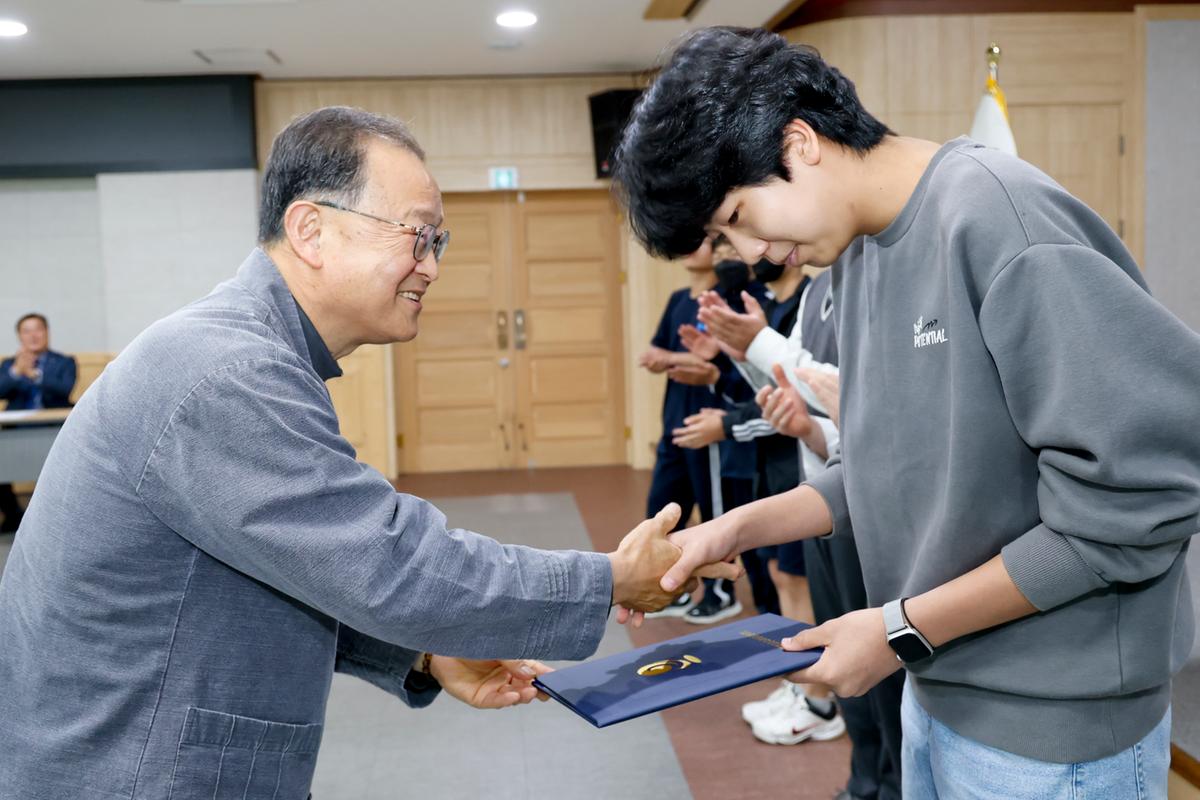 합천군 교육발전위원회 장학증서 수여식