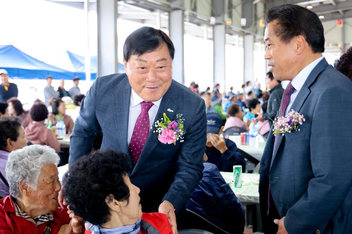 제22회 적중면민 체육대회 및 제27회 노인의 날 화합한마당 잔치