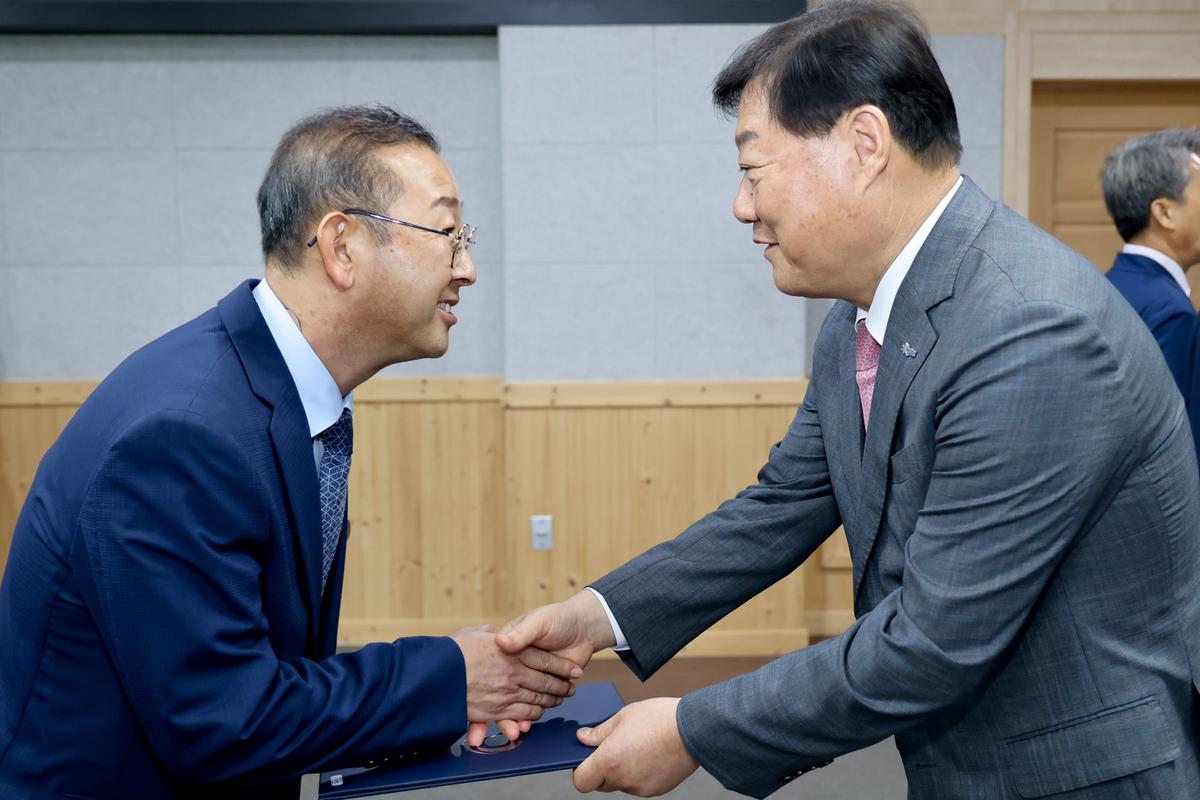 임용장 교부
