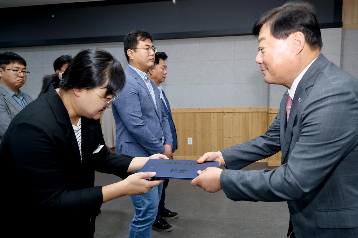 임용장 교부