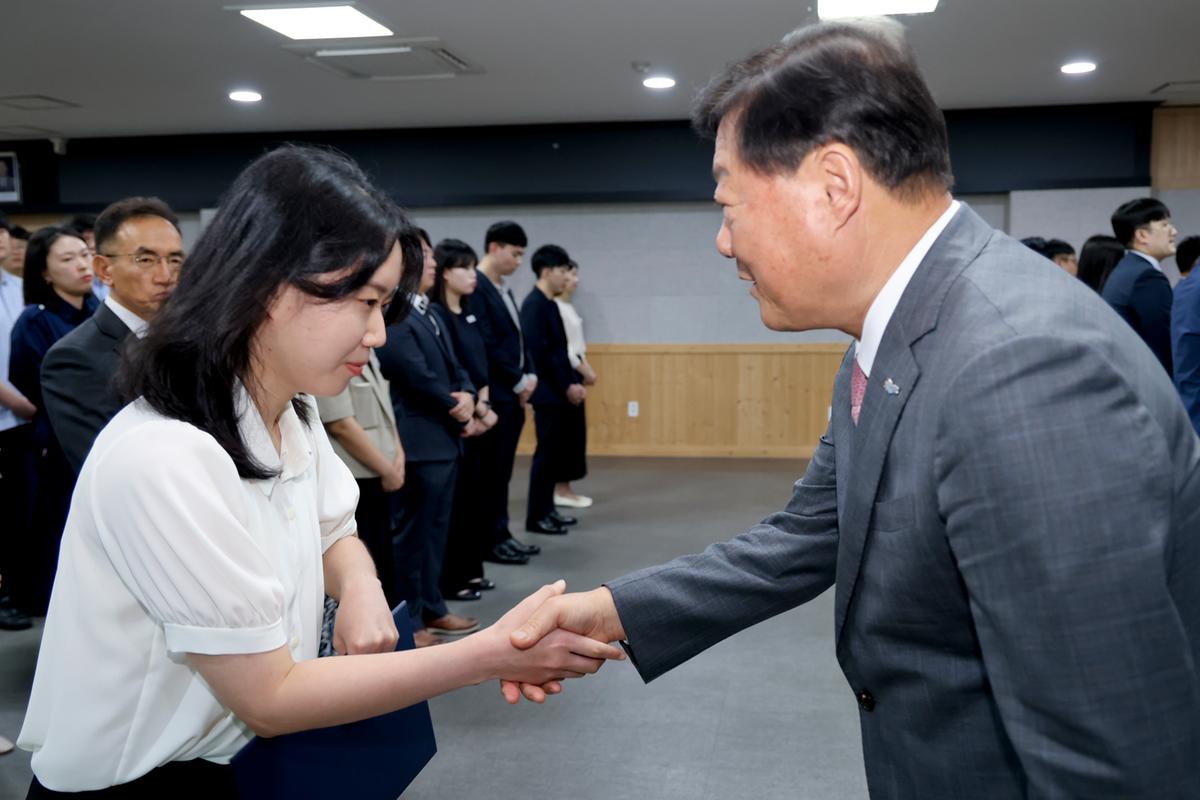 임용장 교부