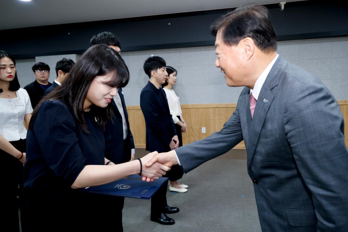 임용장 교부