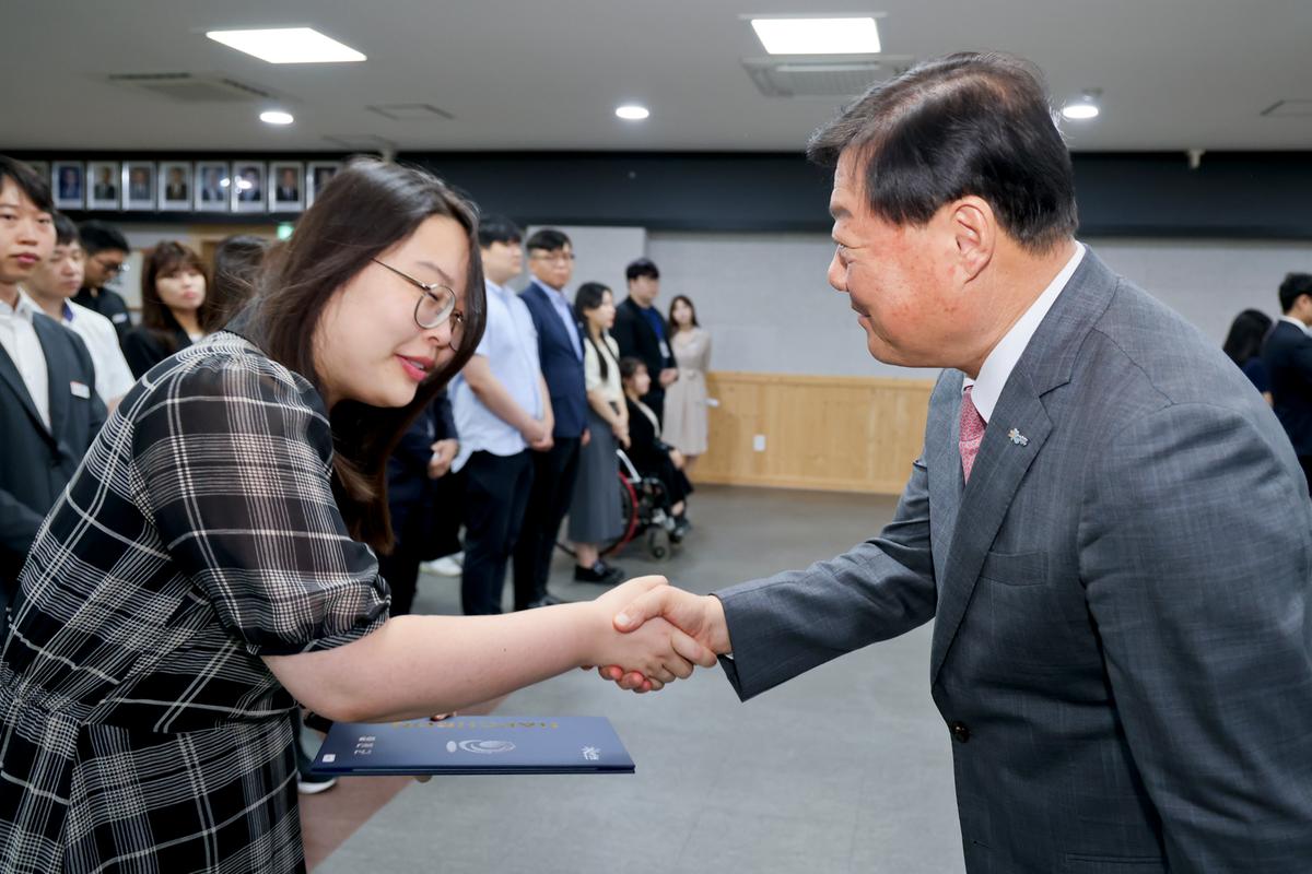 임용장 교부