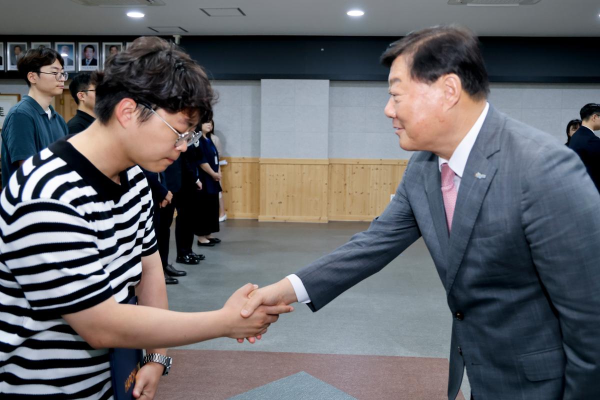 임용장 교부
