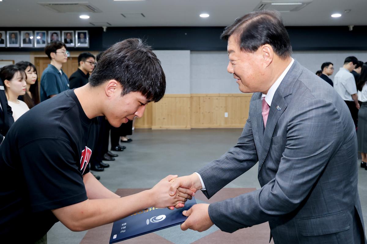 임용장 교부