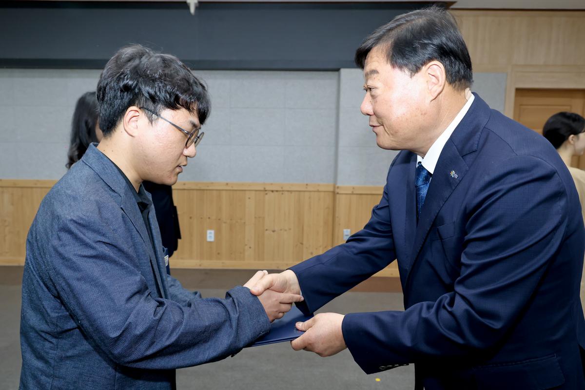 인사발령장 교부