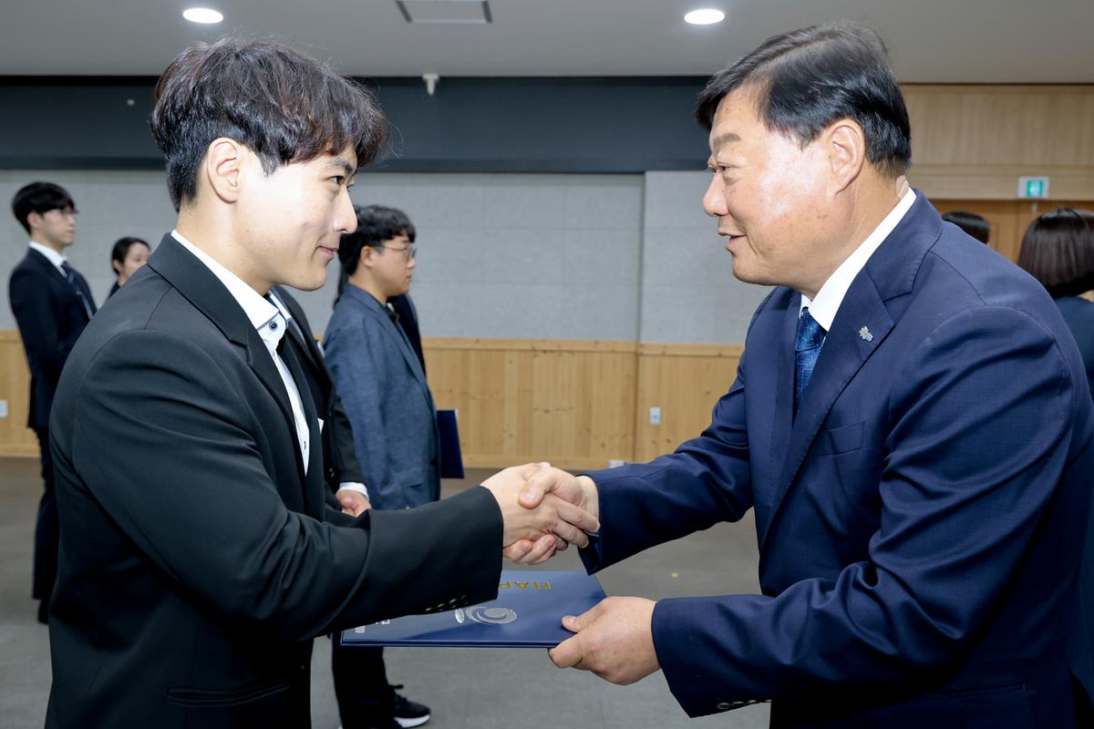 인사발령장 교부