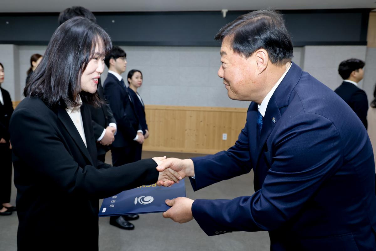 인사발령장 교부