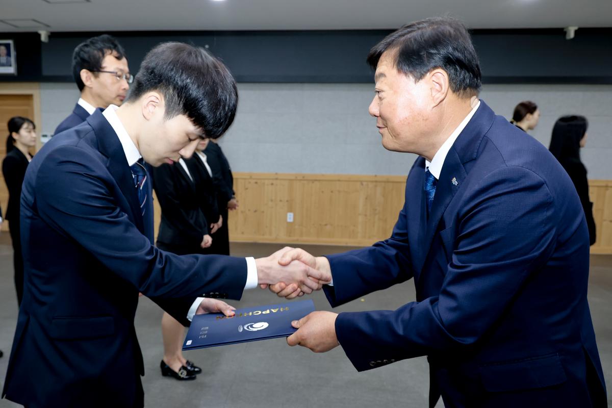 인사발령장 교부