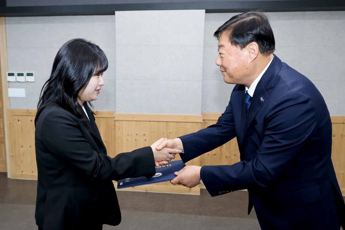 인사발령장 교부