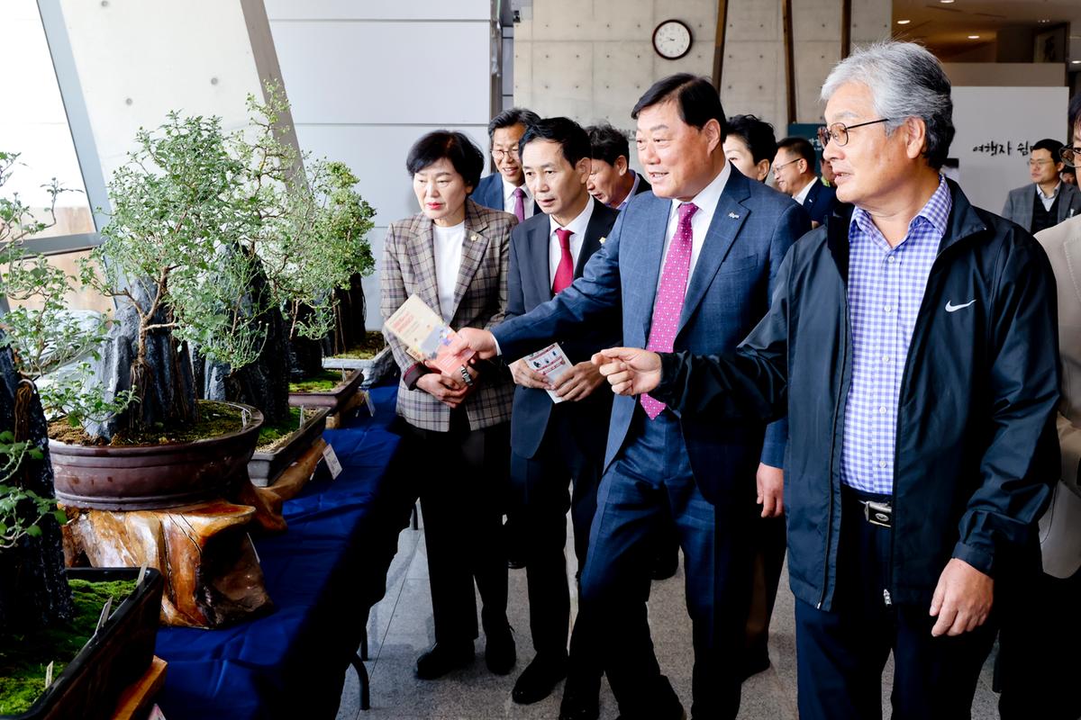 대장경 기록문화축제 전시 관람
