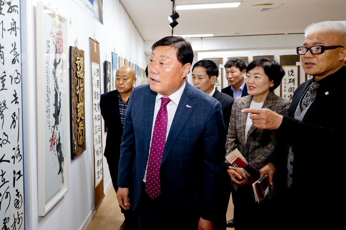 대장경 기록문화축제 전시 관람